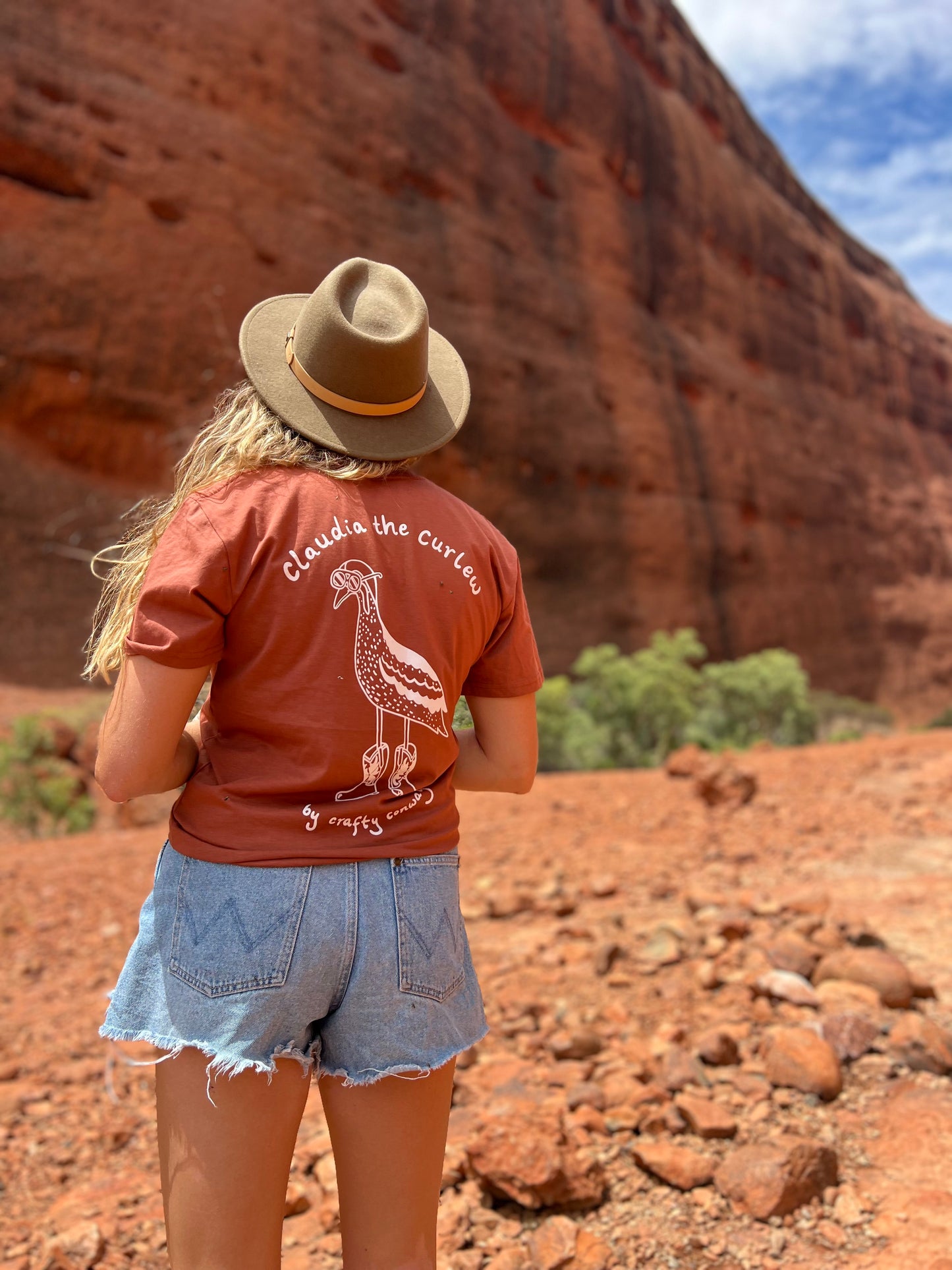 Claudia the Curlew T-Shirt in Clay